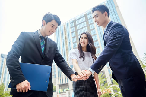 通过猎头找工作靠谱吗？