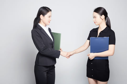 怎么通过猎头找工作？